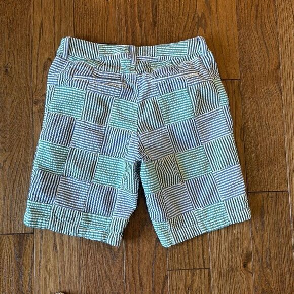 L.L. Bean favorite fit seersucker patchwork Bermuda shorts 4 - Picture 8 of 9